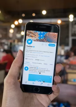 sosyal medya reklam fiyatları