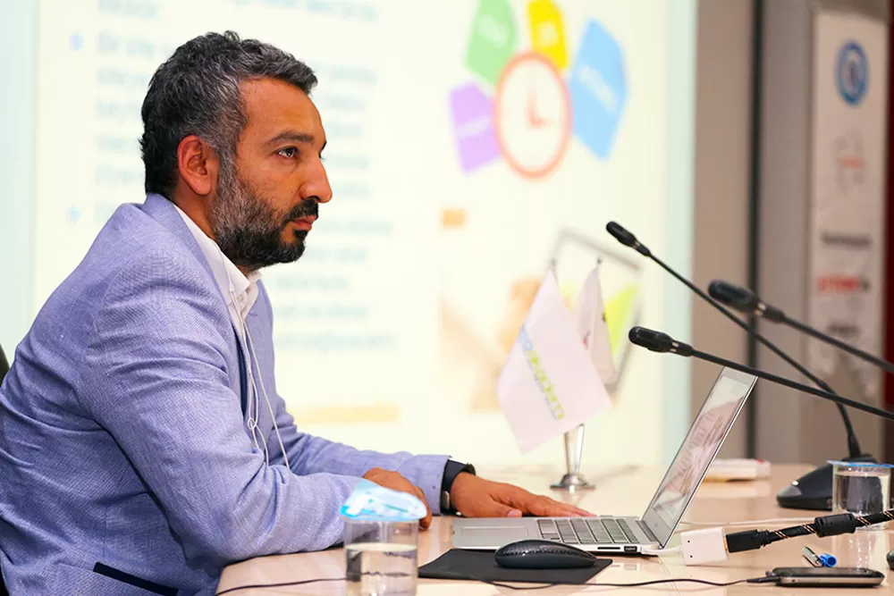 Web Home Danismanlik Fotograflari